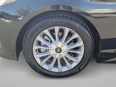 Used 2015 Hyundai Sonata Limited image 22