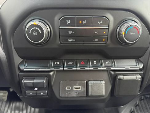 Used 2021 Chevrolet Silverado 2500 W/T w/ WT Convenience Package AWD/4WD image 18