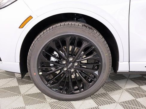 New 2026 Lincoln Corsair Premiere FWD image 18