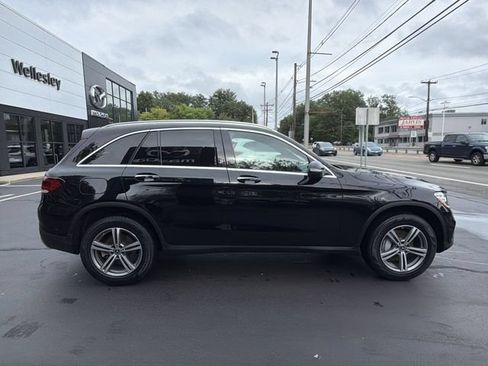 Used 2022 Mercedes-Benz GLC 300 4MATIC image 9