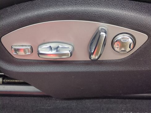 Used 2022 Porsche Macan S image 21