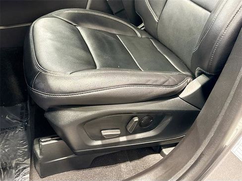 Certified 2023 Ford Explorer Limited image 16