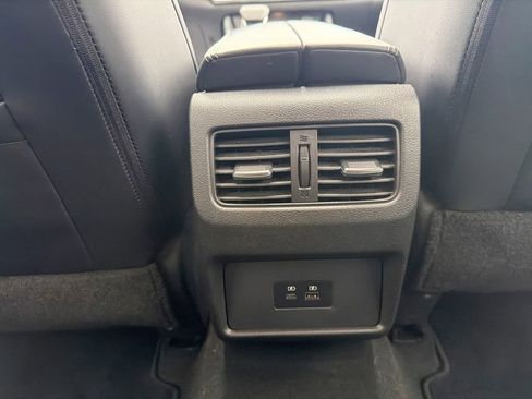 Used 2021 Nissan Rogue SV w/ Premium Package image 35