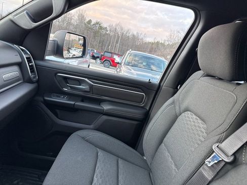 New 2026 RAM 1500 4x4 Crew Cab image 23