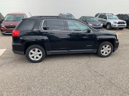 Used 2016 GMC Terrain SLE w/ Convenience Package FWD image 3