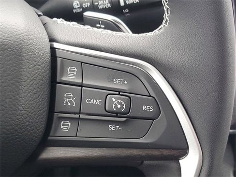 New 2025 Jeep Grand Cherokee Limited w/ Trailer Tow Package image 24