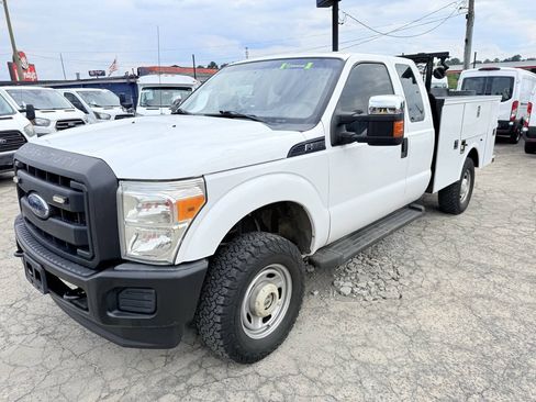 Used 2015 Ford F250 XL w/ Power Equipment Group AWD/4WD image 5