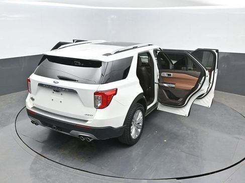 Certified 2023 Ford Explorer King Ranch w/ Technology Package AWD/4WD image 27