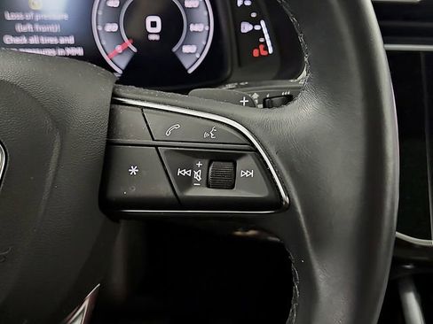 Used 2021 Audi Q7 3.0T Prestige AWD/4WD image 24