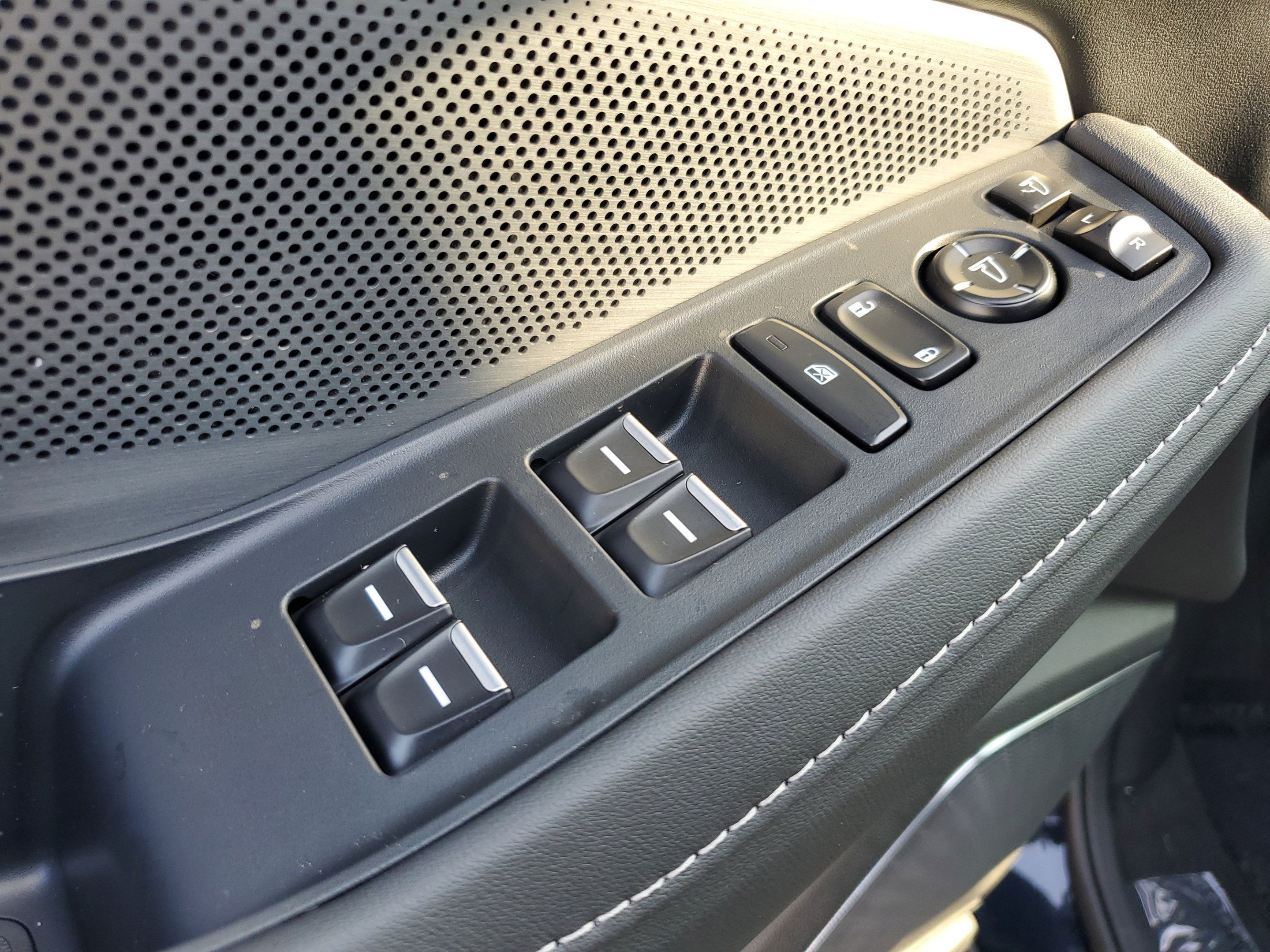 Certified 2026 Acura MDX w/ Technology Package FWD image 20