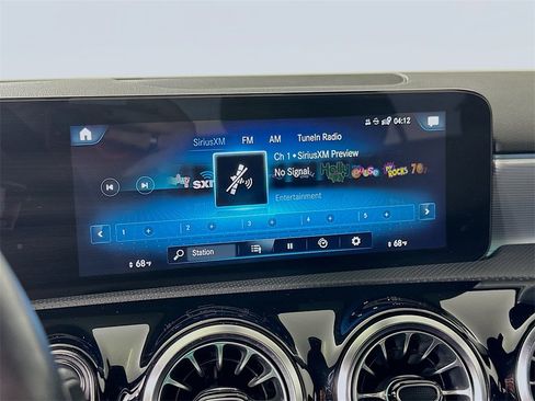 Used 2022 Mercedes-Benz A 220 4MATIC image 27