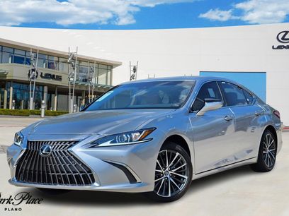 New 2025 Lexus ES 300h w/ Premium Package