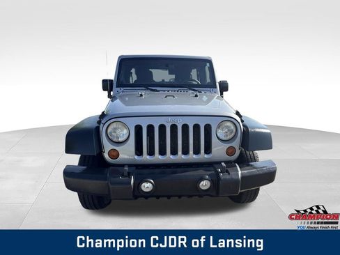 Used 2013 Jeep Wrangler Unlimited Sport AWD/4WD image 10