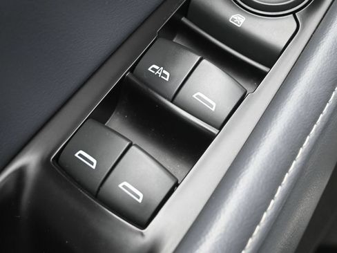 Used 2018 Buick Enclave Essence FWD image 15