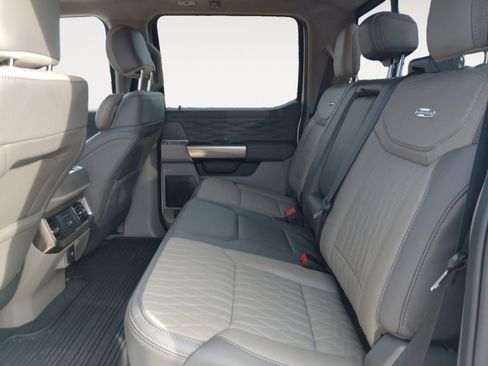 Used 2025 Ford F450 Platinum w/ Platinum Plus Package image 13