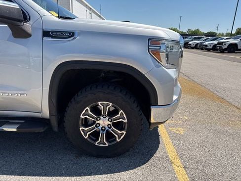 Used 2019 GMC Sierra 1500 SLE w/ SLE Value Package AWD/4WD image 8