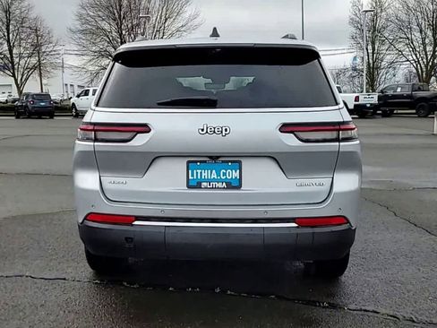 Used 2024 Jeep Grand Cherokee L Limited w/ Luxury Tech Group II image 7