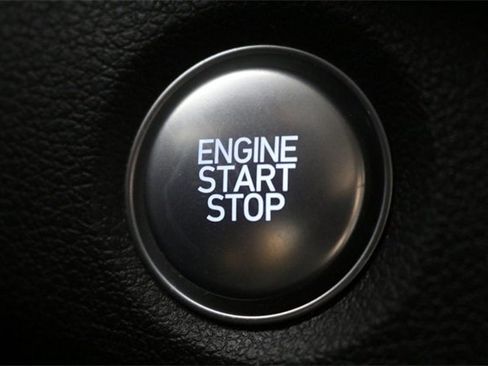 Used 2020 Hyundai Santa Fe Limited image 31