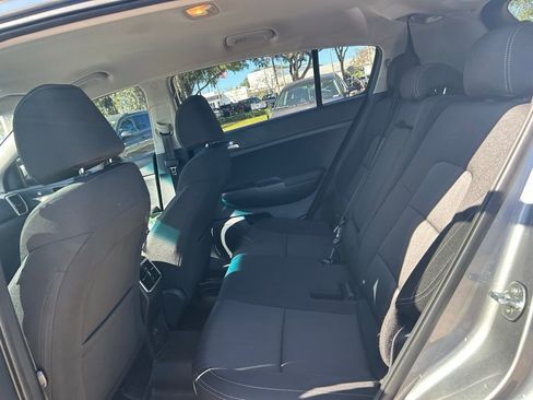 Used 2022 Kia Sportage LX image 41