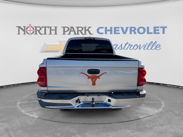 Used 2006 Dodge Dakota SLT RWD image 4