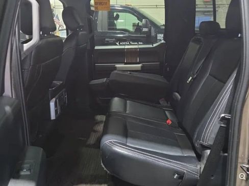 Used 2019 Ford F150 Lariat w/ FX4 Off-Road Package AWD/4WD image 4