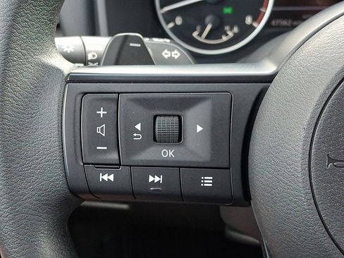 Used 2024 Nissan Rogue SV AWD/4WD image 20