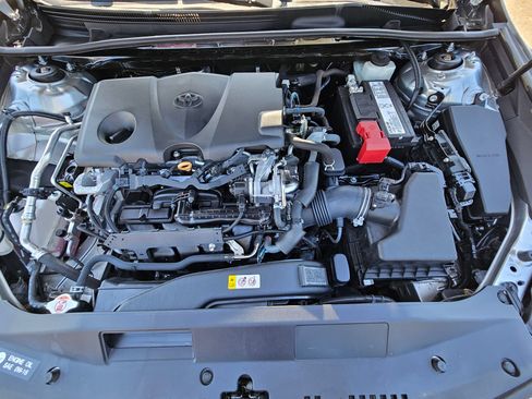 Used 2019 Toyota Camry XSE FWD image 31