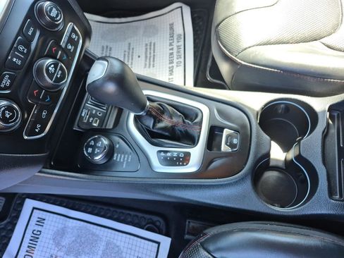 Used 2016 Jeep Cherokee Trailhawk w/ Leather Interior Group image 2