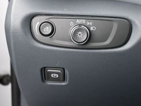 Used 2022 Chevrolet Blazer LT image 36