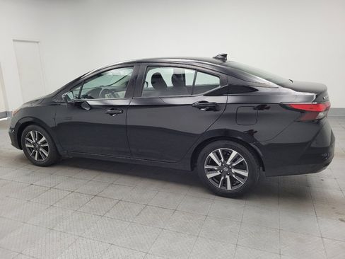 Used 2021 Nissan Versa SV FWD image 3