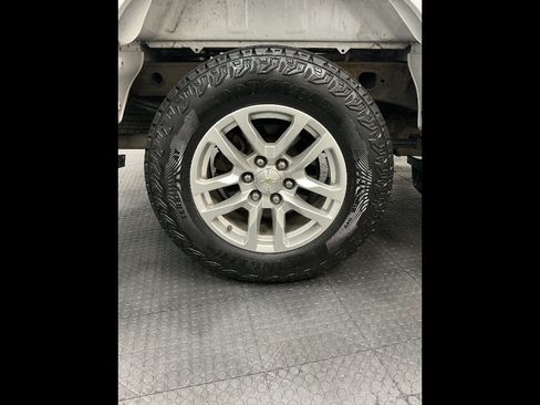 Used 2020 Chevrolet Silverado 1500 LT w/ All-Star Edition AWD/4WD image 39
