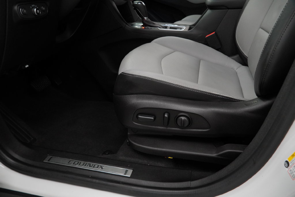 Used 2018 Chevrolet Equinox Premier FWD image 33