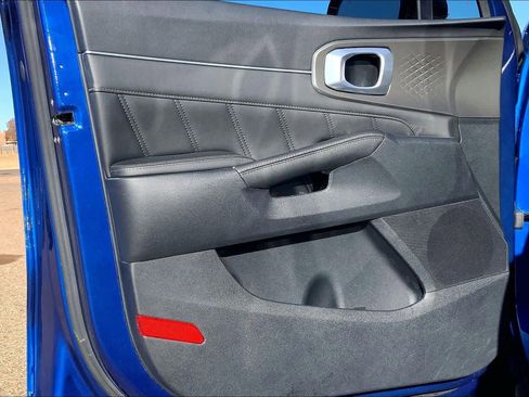 Used 2023 Kia Sorento SX image 21