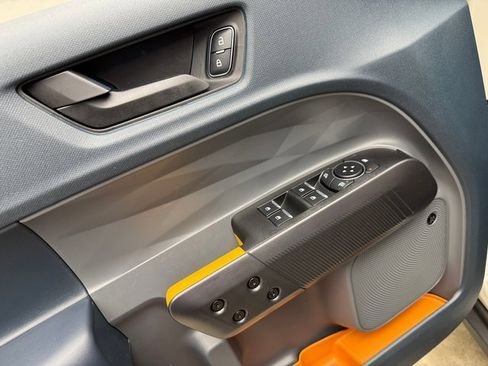 Used 2025 Ford Maverick Tremor image 11