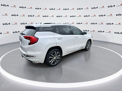 Used 2020 GMC Terrain Denali w/ Denali Premium Package image 8