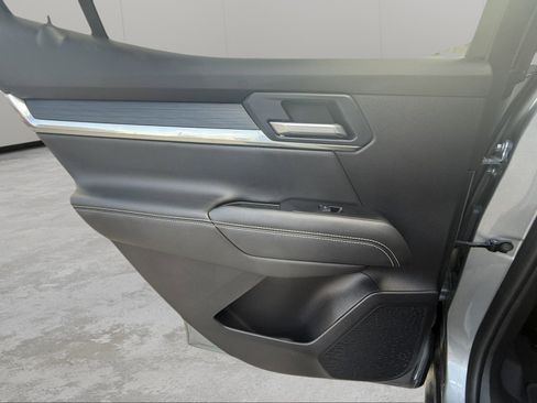 Used 2025 GMC Terrain Elevation AWD/4WD image 30