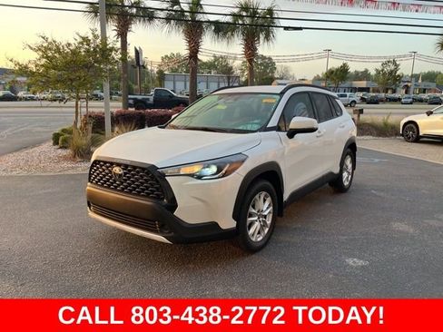 Used 2024 Toyota Corolla Cross LE AWD/4WD image 33