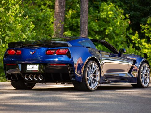 Used 2017 Chevrolet Corvette Grand Sport RWD image 23