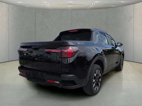 Used 2025 Hyundai Santa Cruz SEL FWD image 4