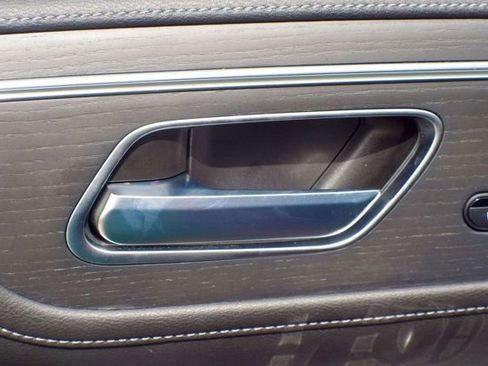 Used 2025 INFINITI QX80 Sensory image 39