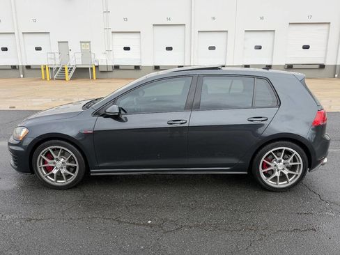 Used 2017 Volkswagen GTI SE FWD image 6