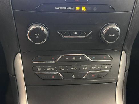 Used 2020 Ford Edge SEL w/ Convenience Package AWD/4WD image 47