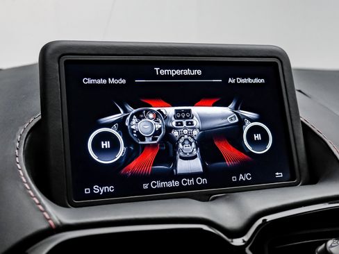 Used 2019 Aston Martin V8 Vantage Coupe image 76