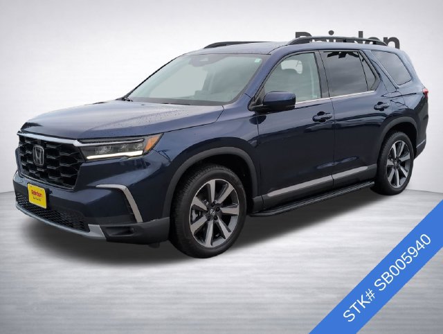 Certified 2025 Honda Pilot Elite image 3