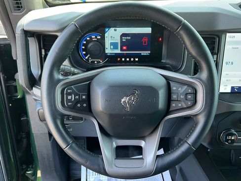Used 2024 Ford Bronco Black Diamond AWD/4WD image 7
