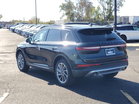 New 2026 Lincoln Corsair Premiere image 3