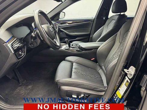 Used 2023 BMW 530i xDrive w/ Premium Package image 13