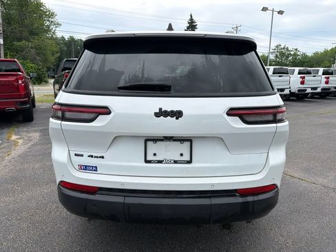 Used 2023 Jeep Grand Cherokee L Laredo AWD/4WD image 5