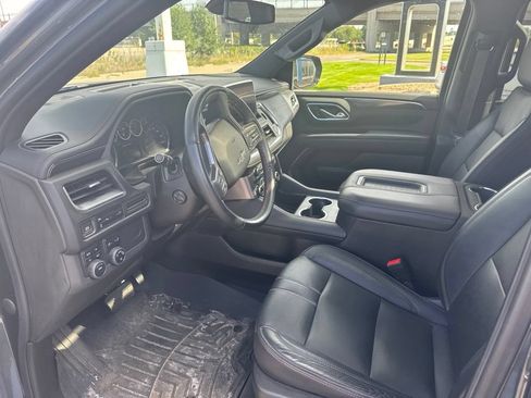 Used 2021 Chevrolet Suburban RST w/ Luxury Package AWD/4WD image 11