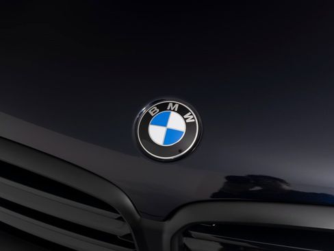 Used 2026 BMW X5 M Competition w/ Executive Package image 39